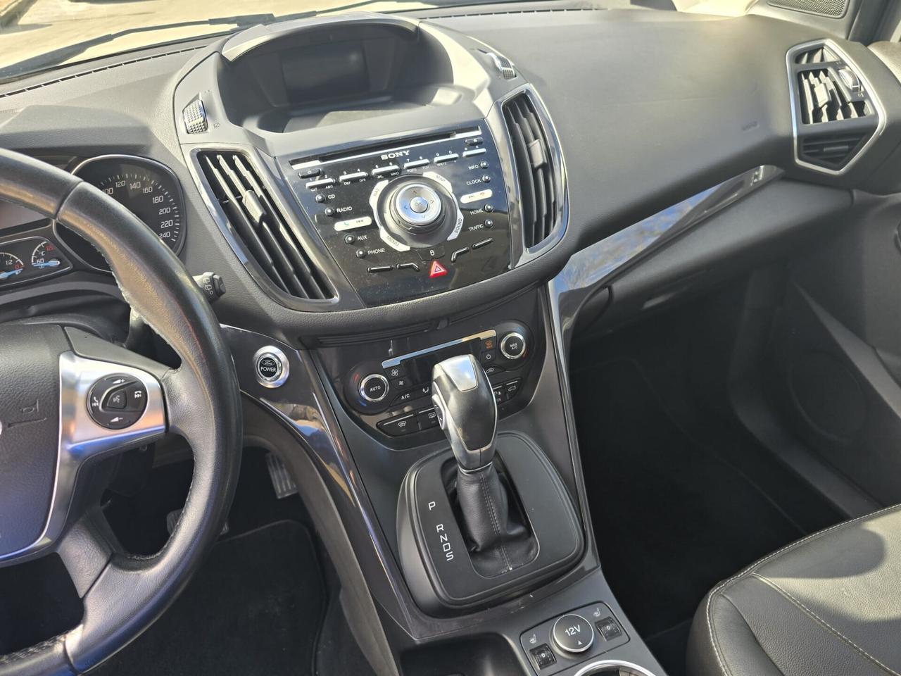 Ford Kuga 2.0 TDCI 163 CV 4WD Powershift Titanium