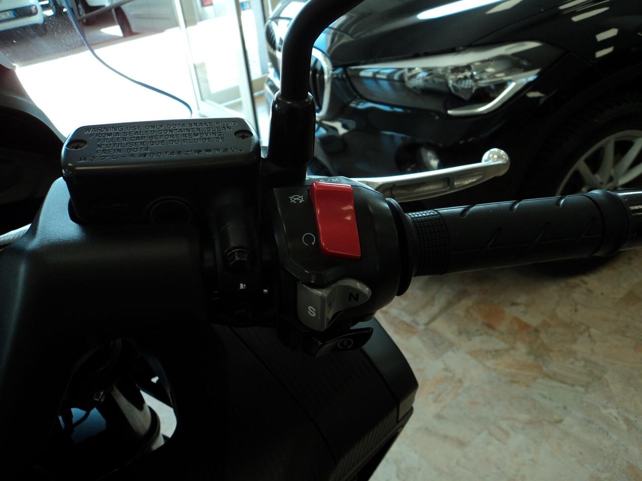Honda Integra 750