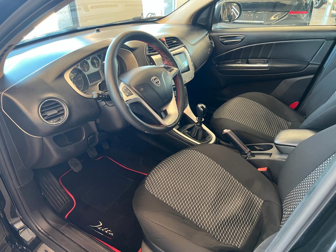 Lancia Delta 2.0 MJT DPF Oro