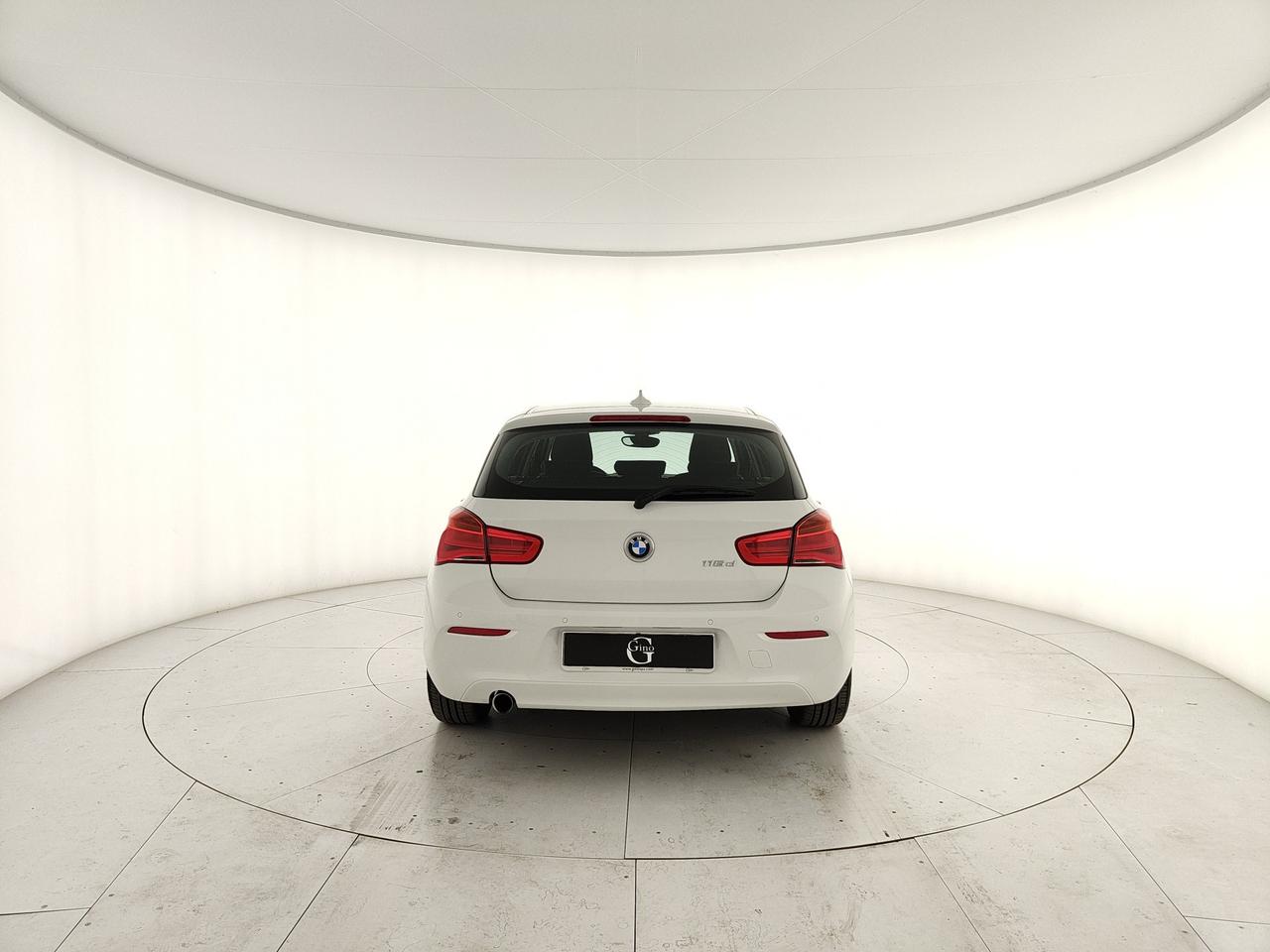 BMW 116d Advantage 5p auto