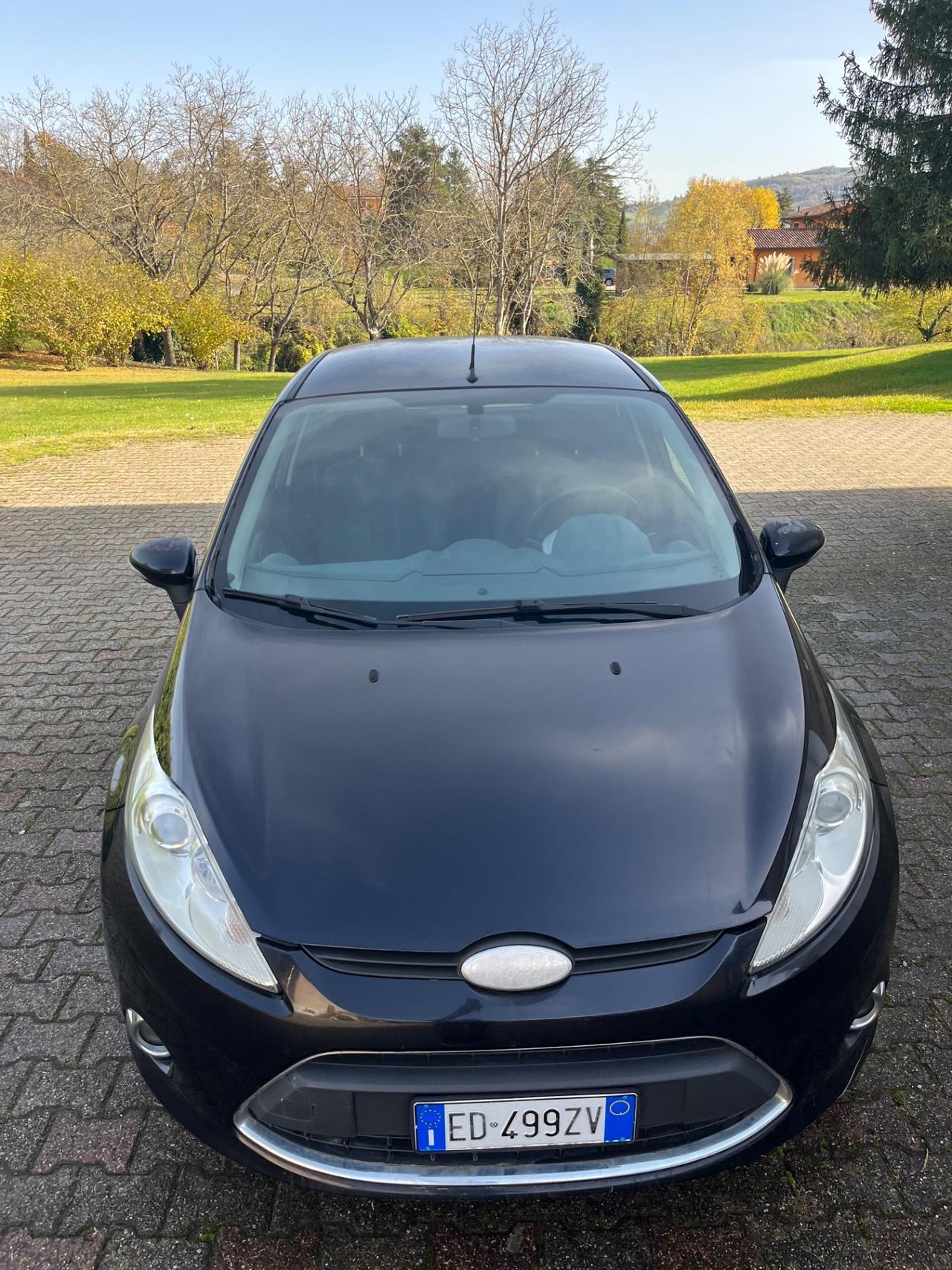 Ford Fiesta 1.2 BENZINA Titanium
