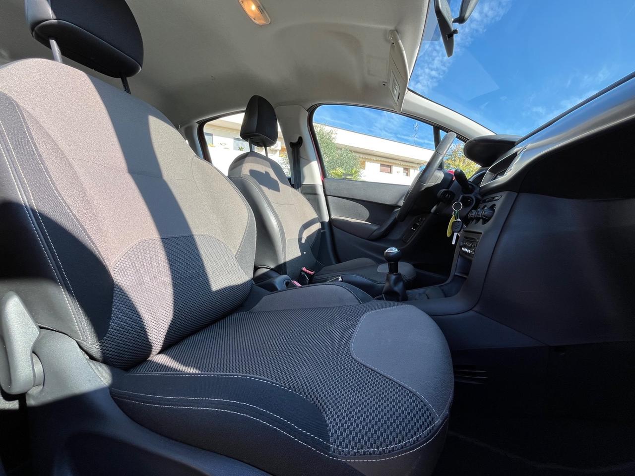 Citroen C3 1.2 VTi 82 Vanity Fair 10 ok Neopatentato