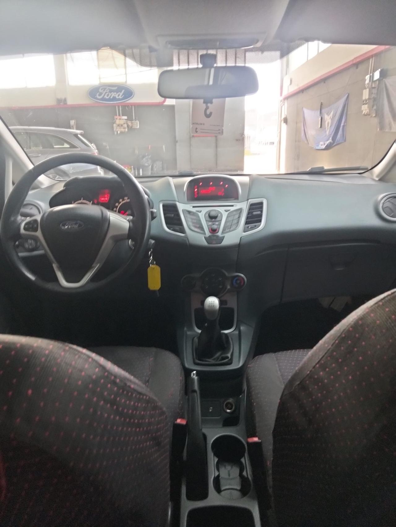 Ford Fiesta 1.4 TDCi 5p. Titanium