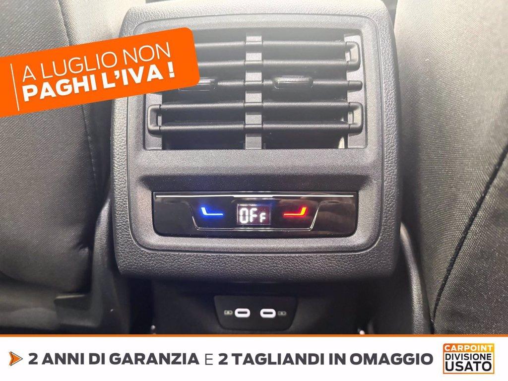 VOLKSWAGEN Golf 1.5 etsi evo style 130cv dsg del 2023