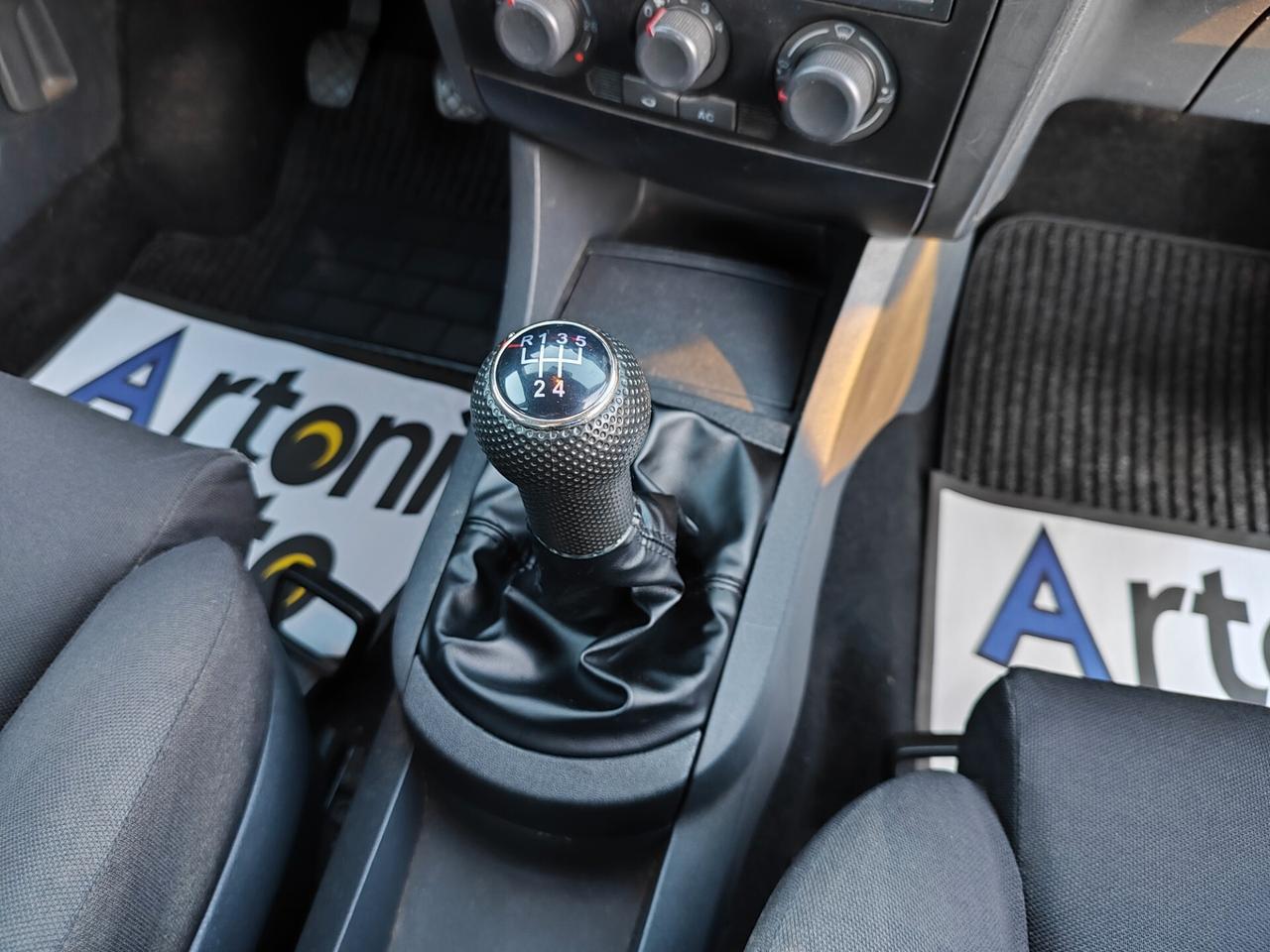 Seat Ibiza 1.4 16V 5p. Stylance