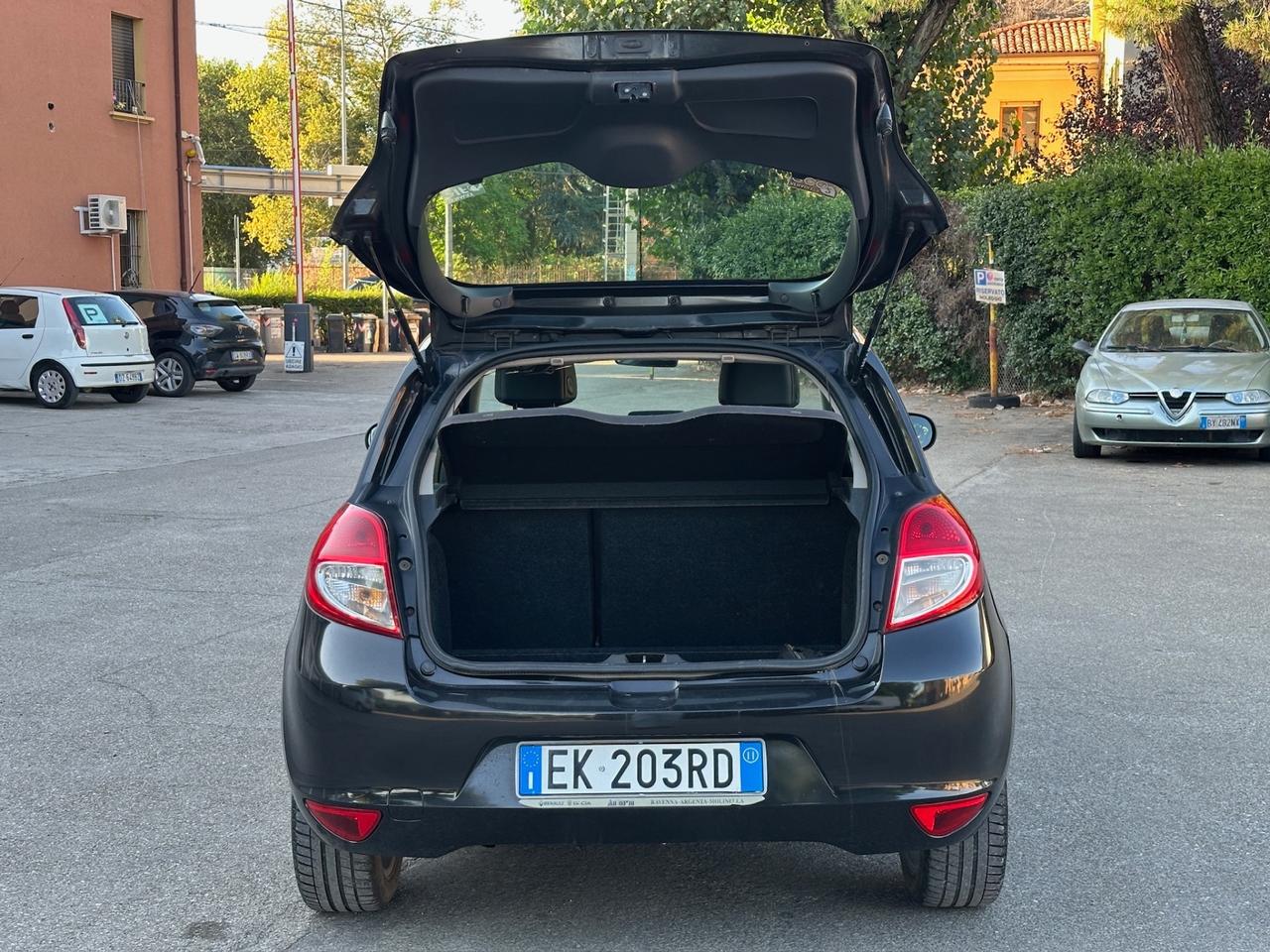 Renault Clio 1.2 16V 5 porte Live X Neopatentati