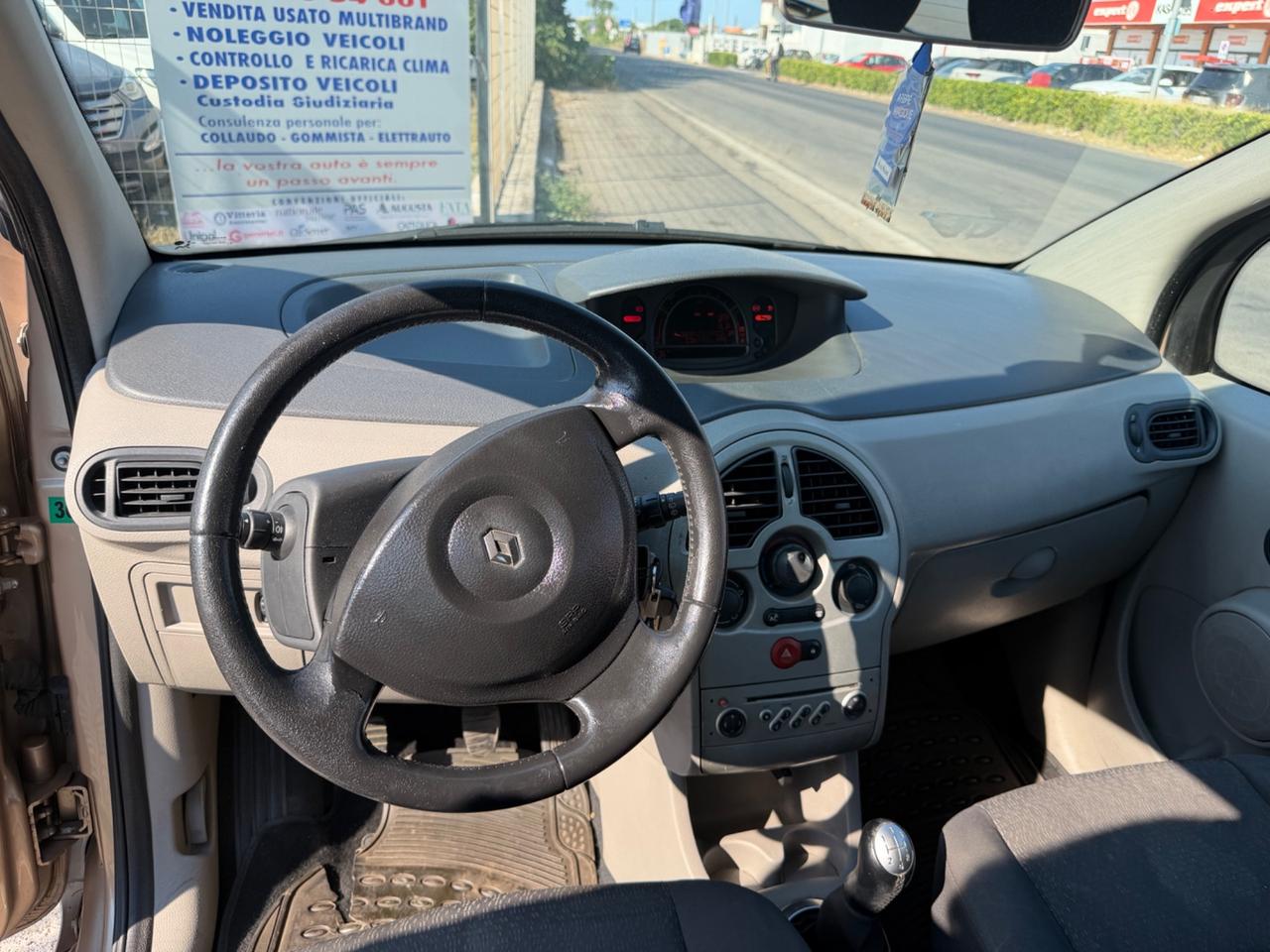 Renault Modus 1.4 diesel - 2005