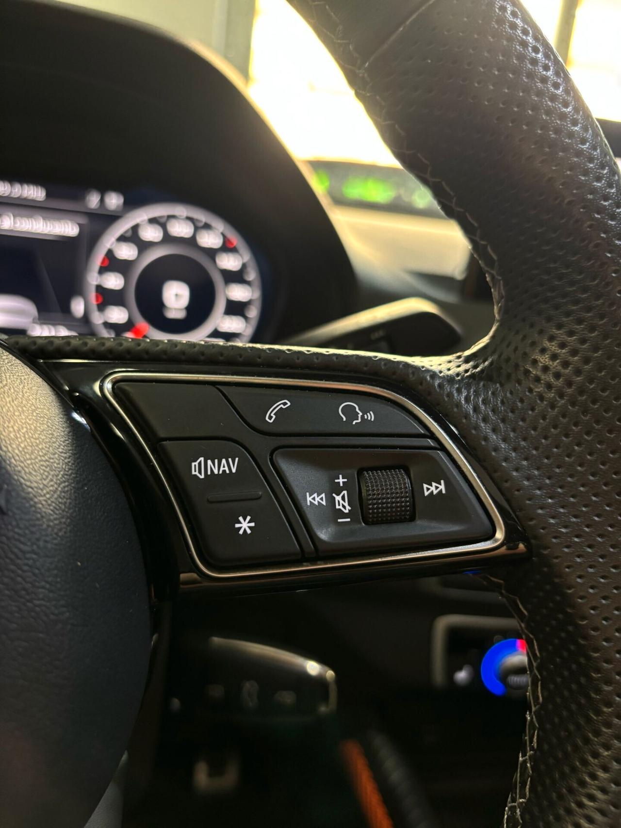 Audi Q2 35 TDI quattro S tronic line Edition 2.0 150cv Tetto Apribile