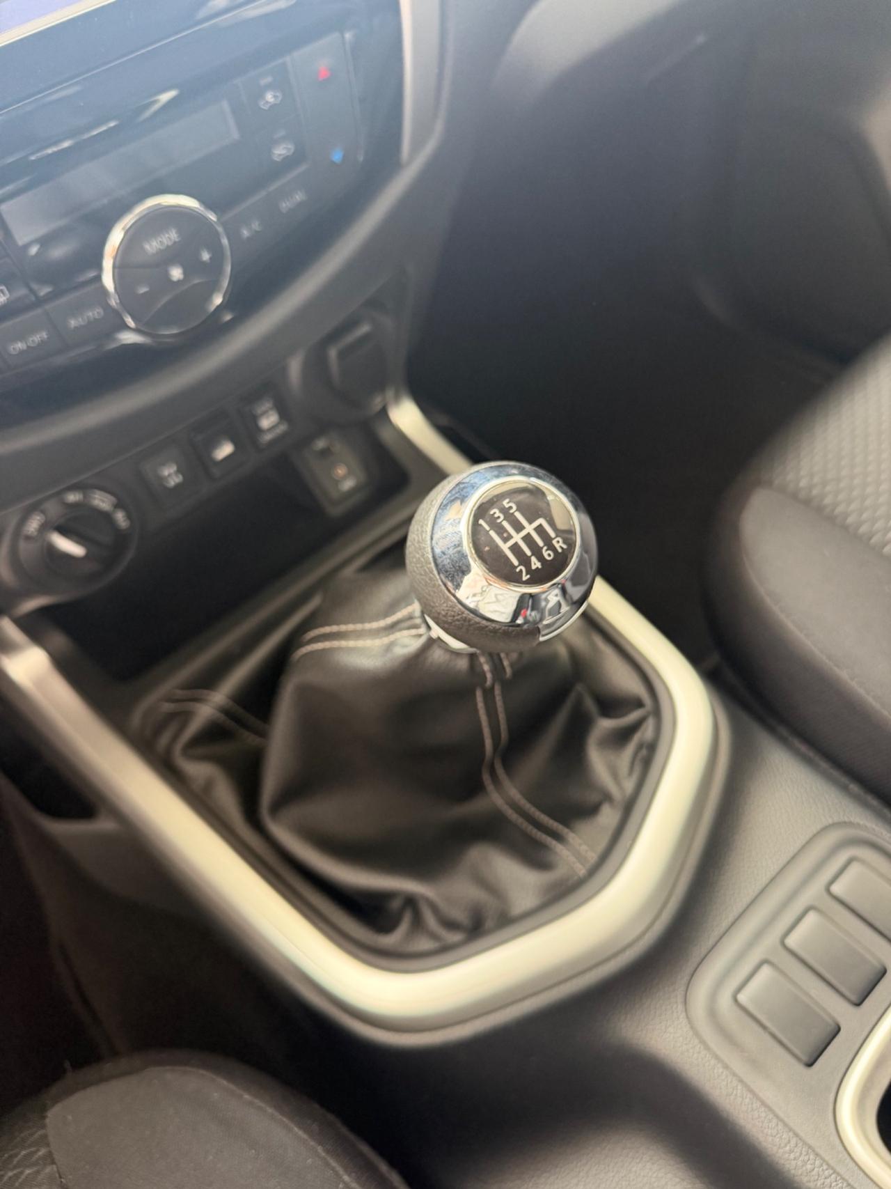 Nissan Navara 2.3 dCi 4WD N-Connecta FINANZIABILE
