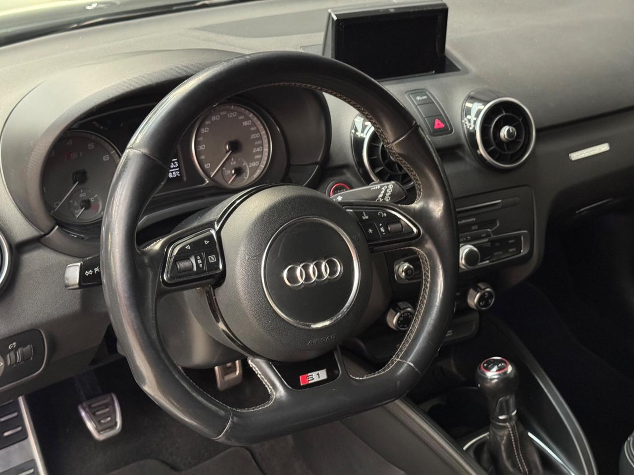 Audi A1 S1 2.0 TFSI quattro