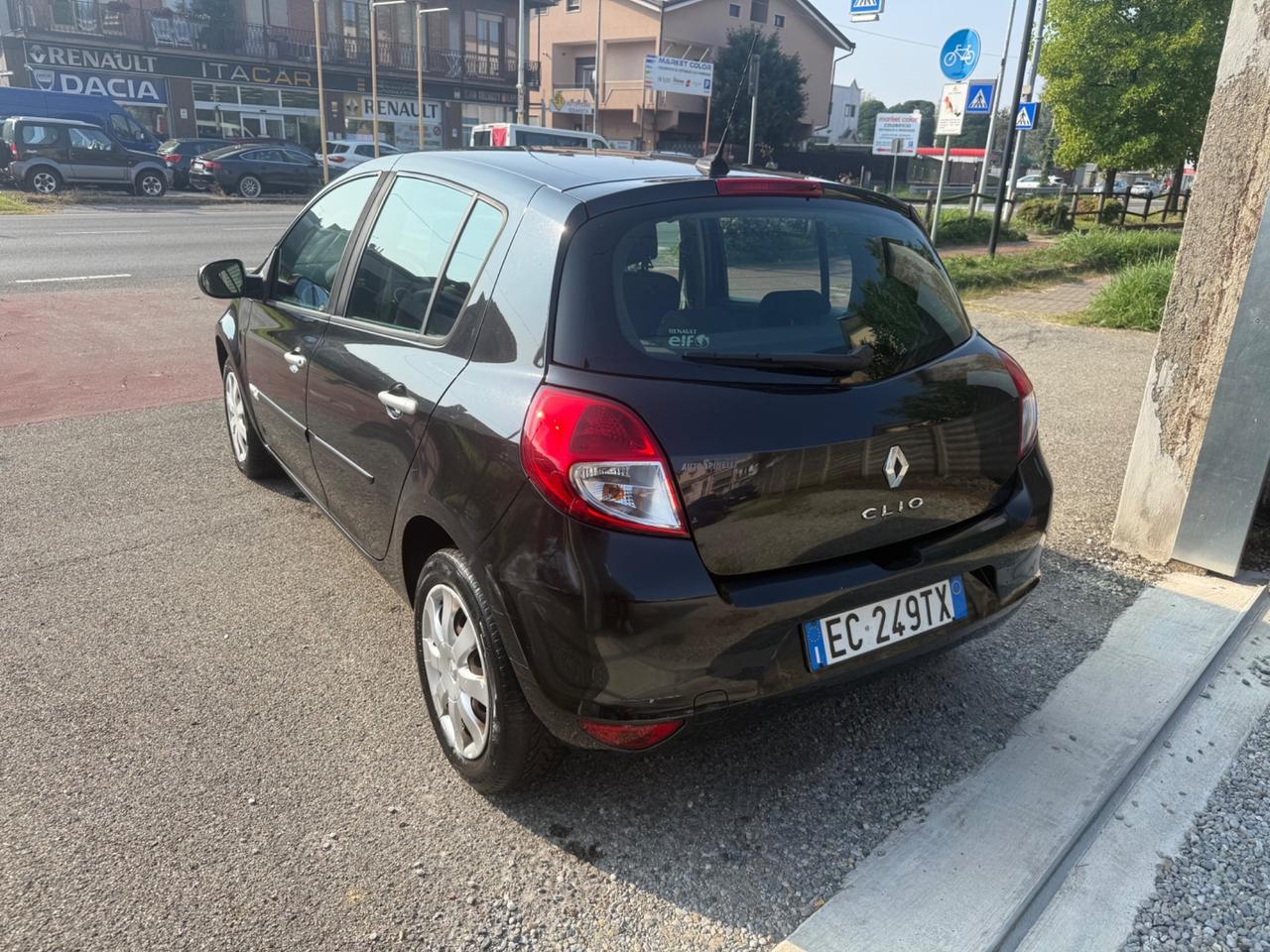 Renault Clio 1.2 16V 5 porte Luxe