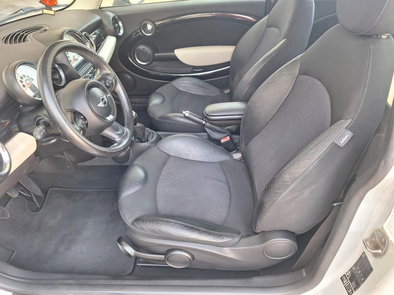 Mini 1.6 16V Cooper D