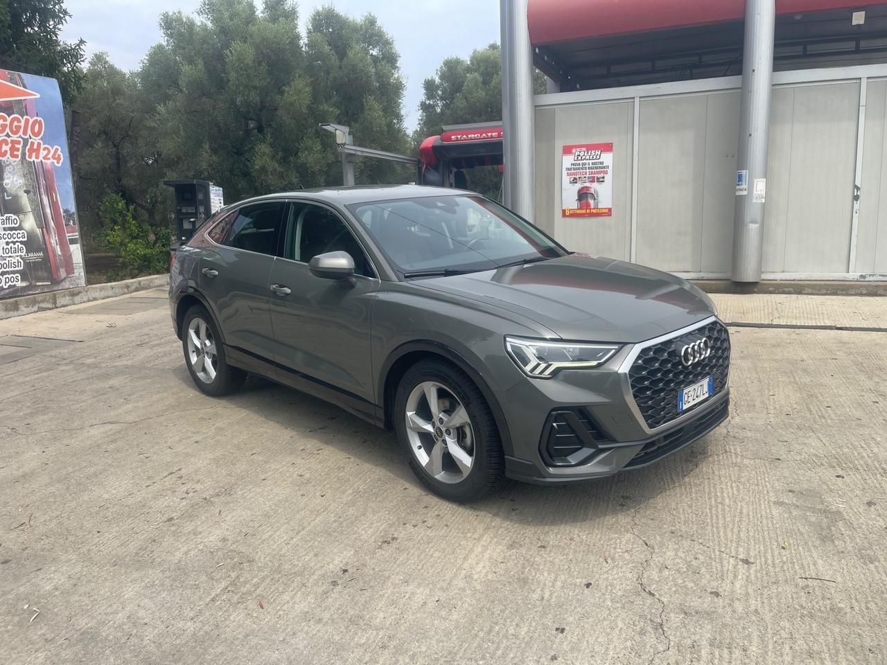 Audi Q3 35 TDI quattro S tronic Business Advanced