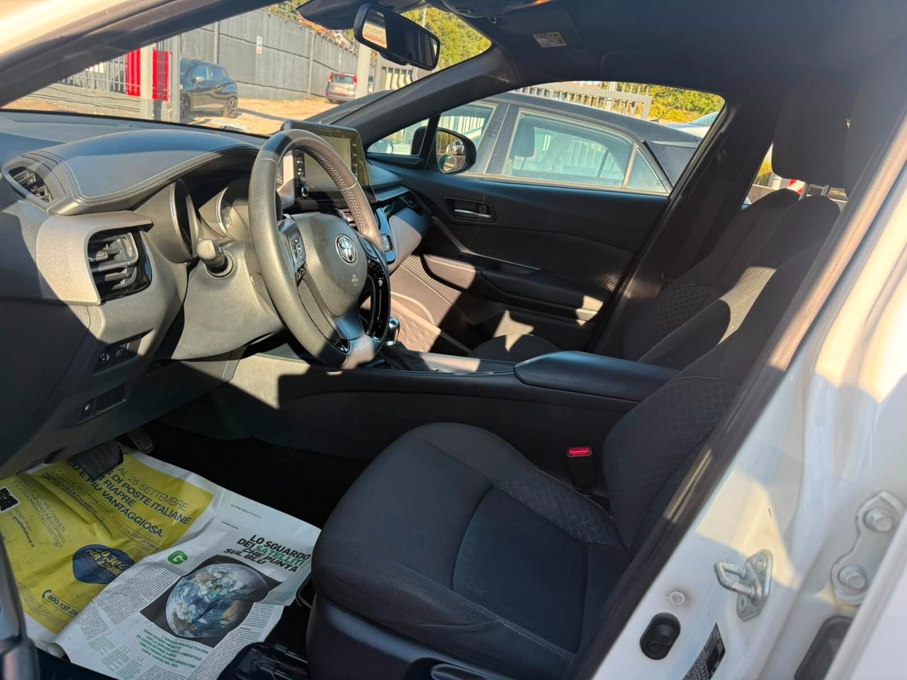 Toyota C-HR 1.8 Hybrid E-CVT Active