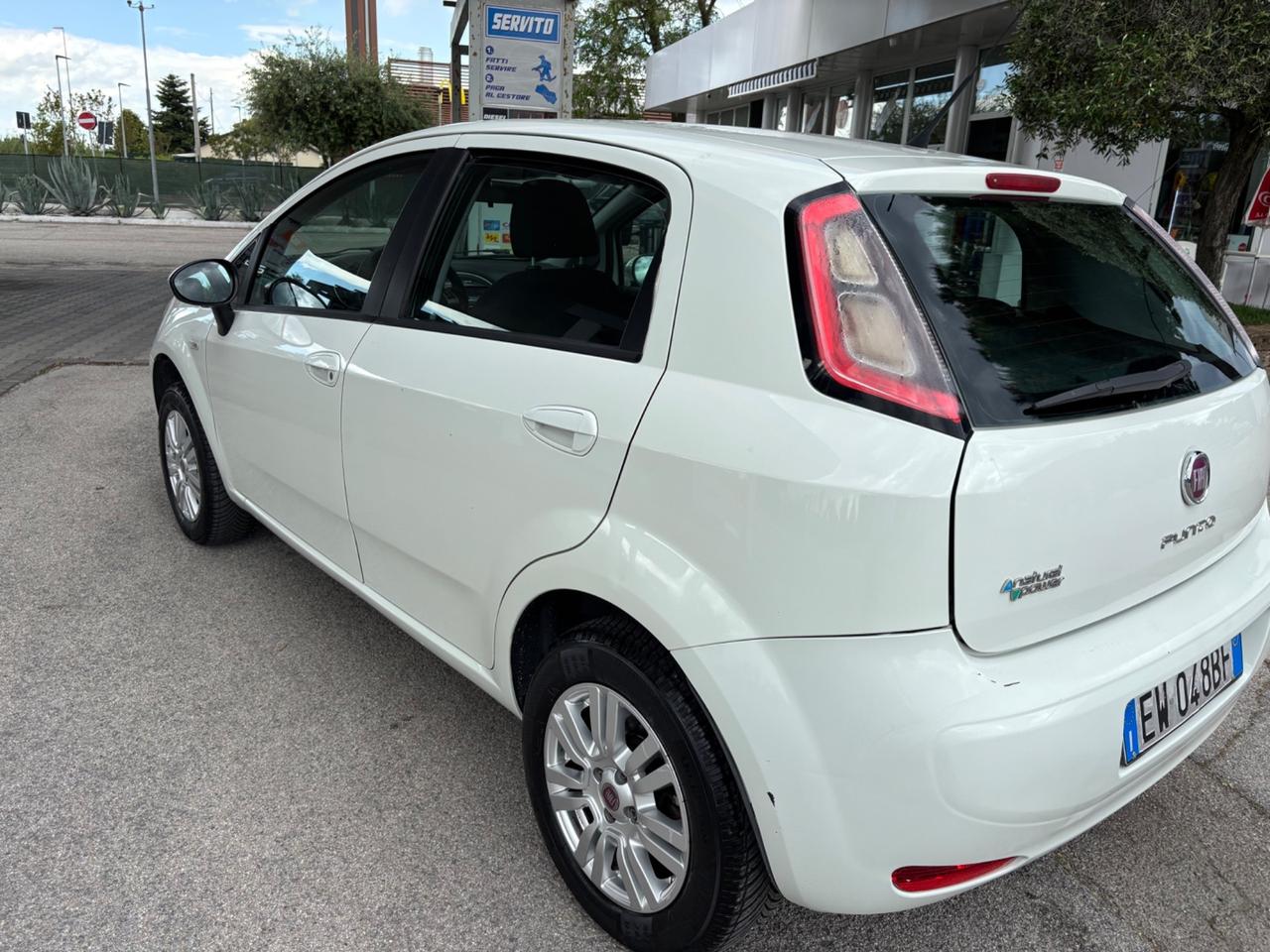 Fiat Punto 1.4 8V 5 porte Natural Power Lounge