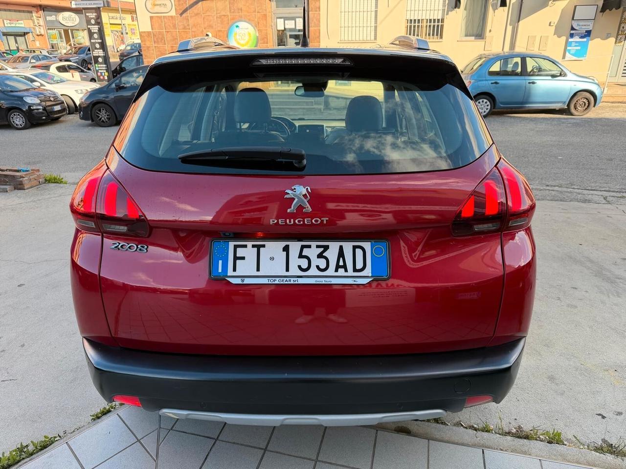 Peugeot 2008 BlueHDi 100 ALLURE