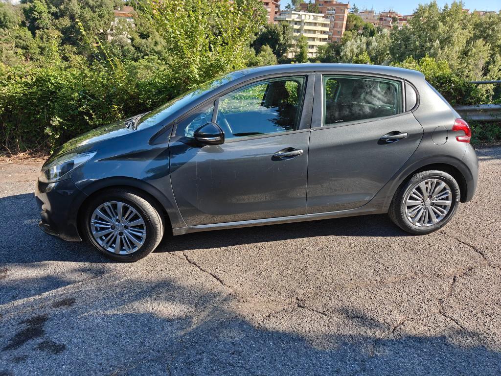 Peugeot 208 5 Porte 208 5p 1.2 puretech Allure 82cv