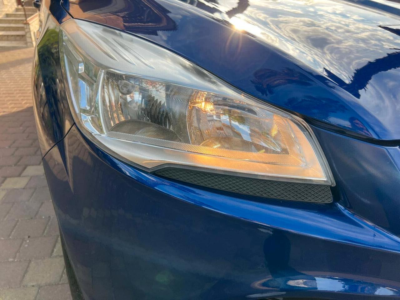 Ford Kuga 2.0 TDCI 150 CV S&S 4WD Titanium