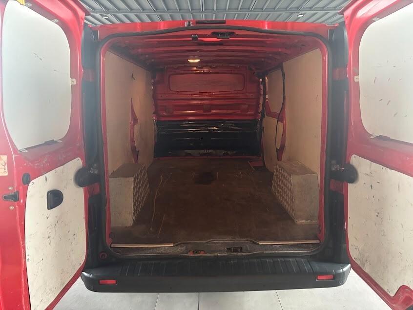 RENAULT TRAFIC 2.0 dCi 120CV L2 H1
