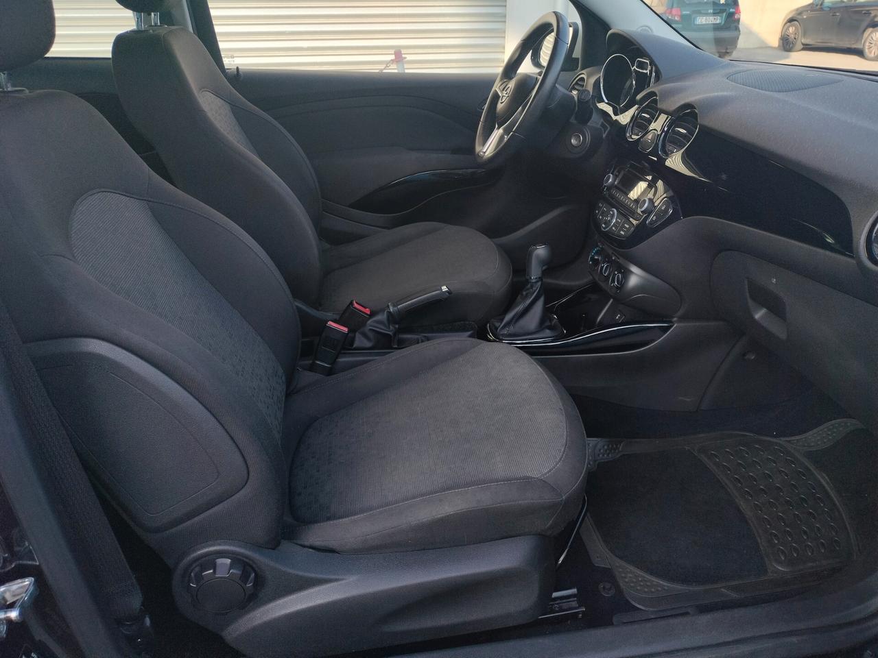 Opel Adam 1.4 87 CV GPL Tech Jam