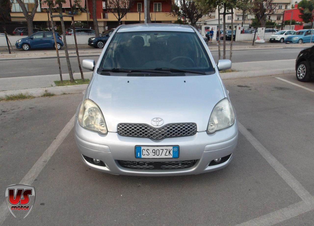 TOYOTA YARIS 1.3 BENZ-2005