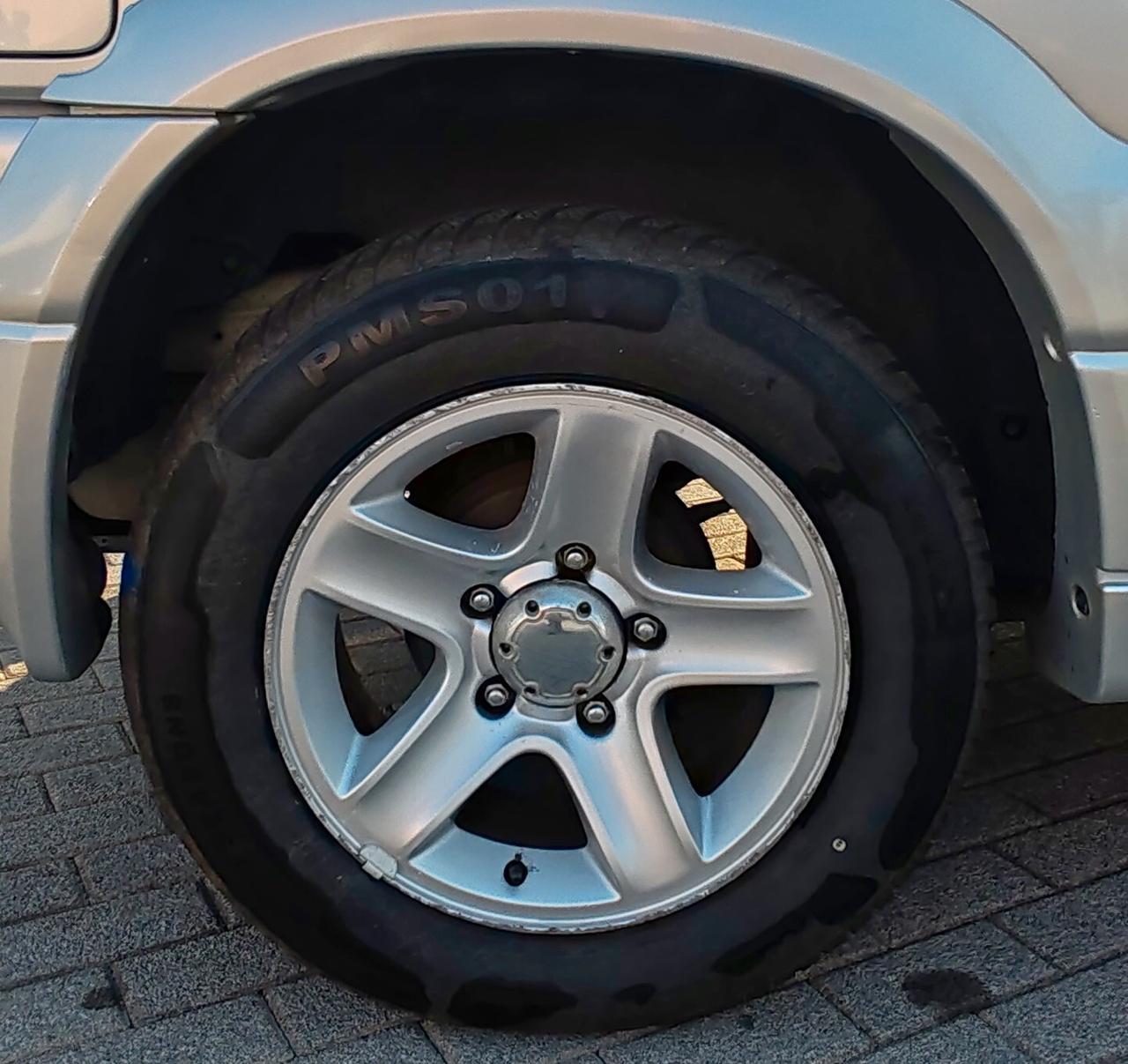 Suzuki Grand Vitara 1.6i 16V cat 3 porte