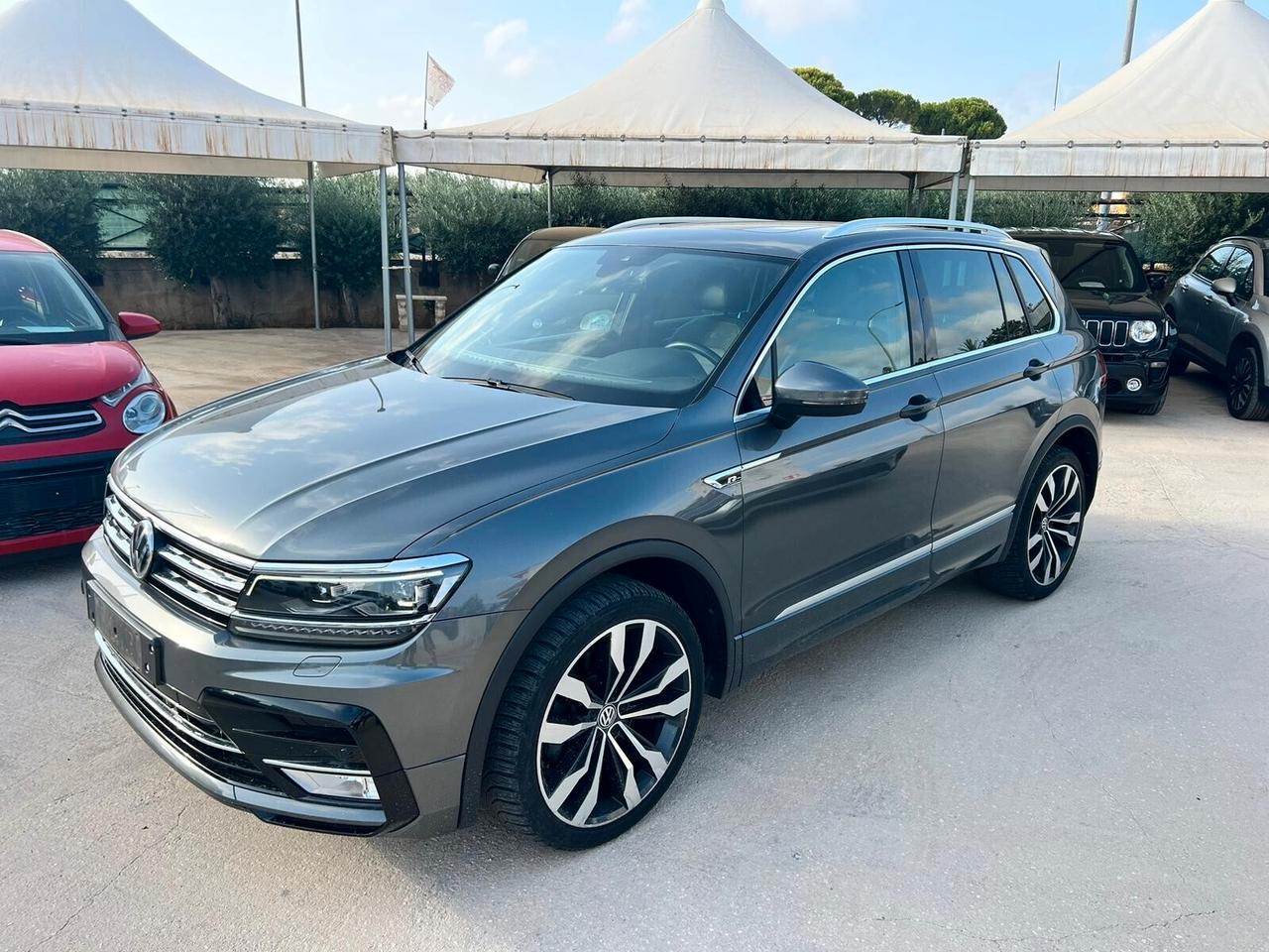 Volkswagen Tiguan 2.0 BiTDI SCR DSG 4MOTION Executive R-Line BMT