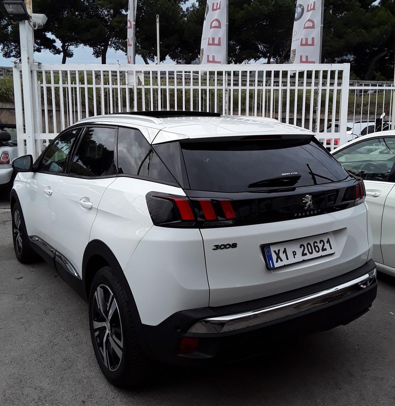 PEUGEOT 3008 1,5 HDI ALLURE TETTO PANORAMICO