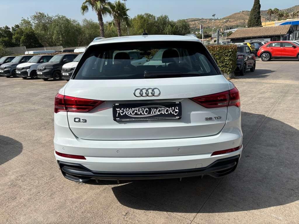 Audi Q3 35 TDI S tronic line edition IVA ESPOSTA Tua a solo 249 Euro al mese