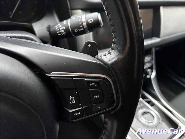 JAGUAR XF 2.0 d Pure BERLINA AUTOMATICA TELECAMERA IVA ESP