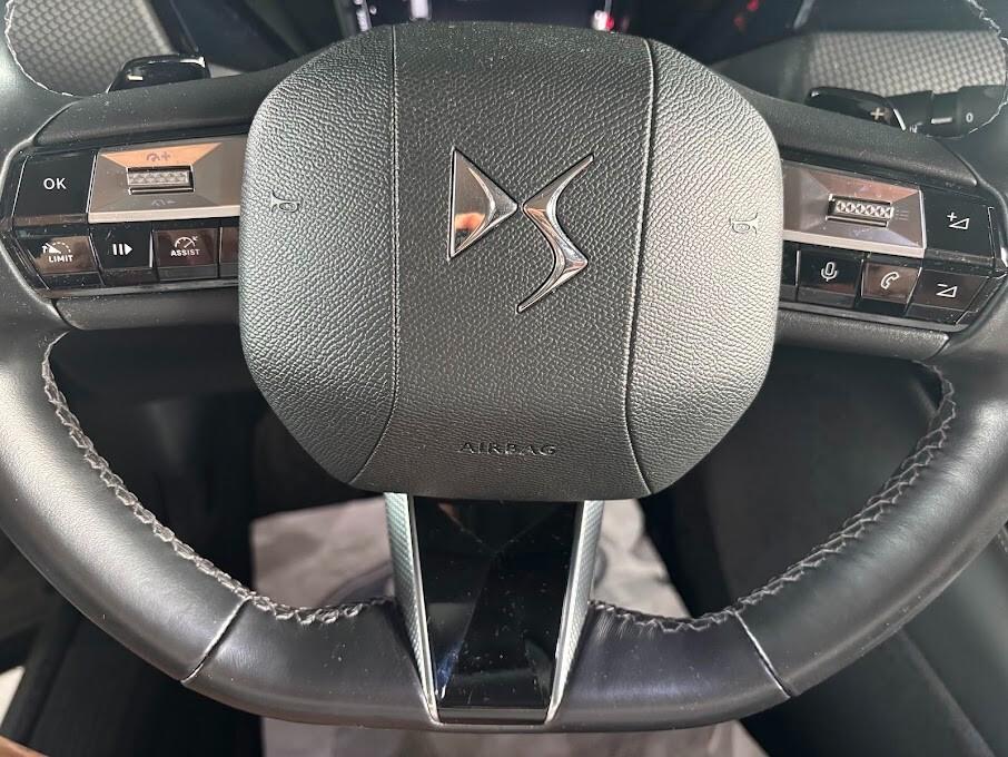 DS4 E-Tense 225 Cross Trocadero