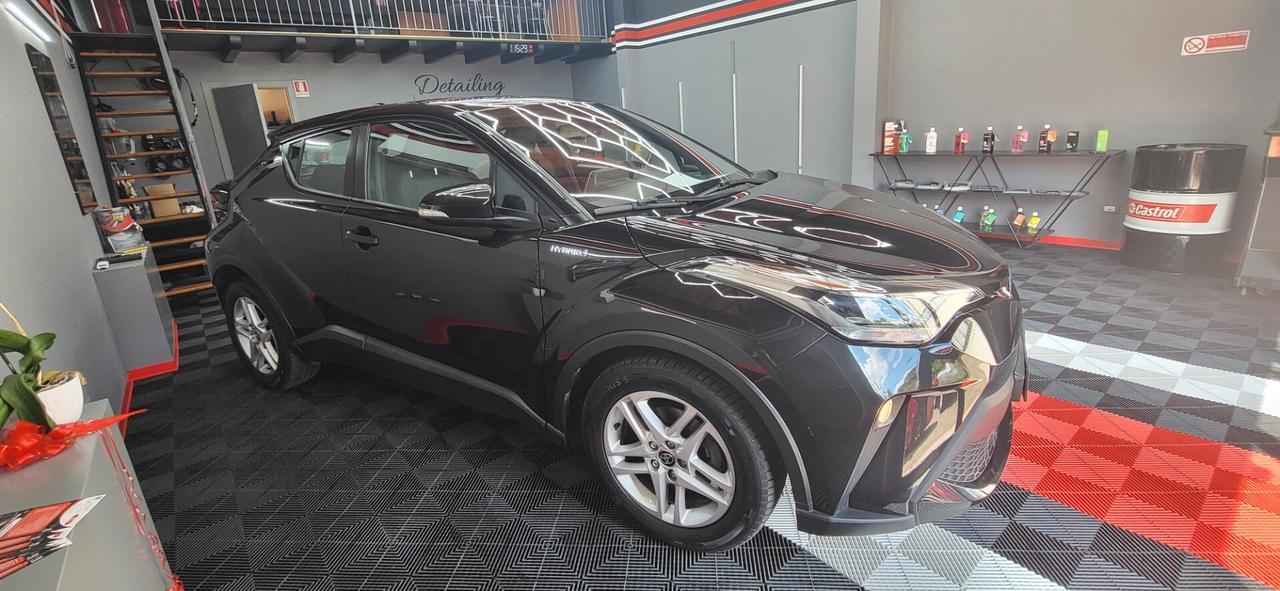 Toyota C-HR 1.8 Hybrid E-CVT Business