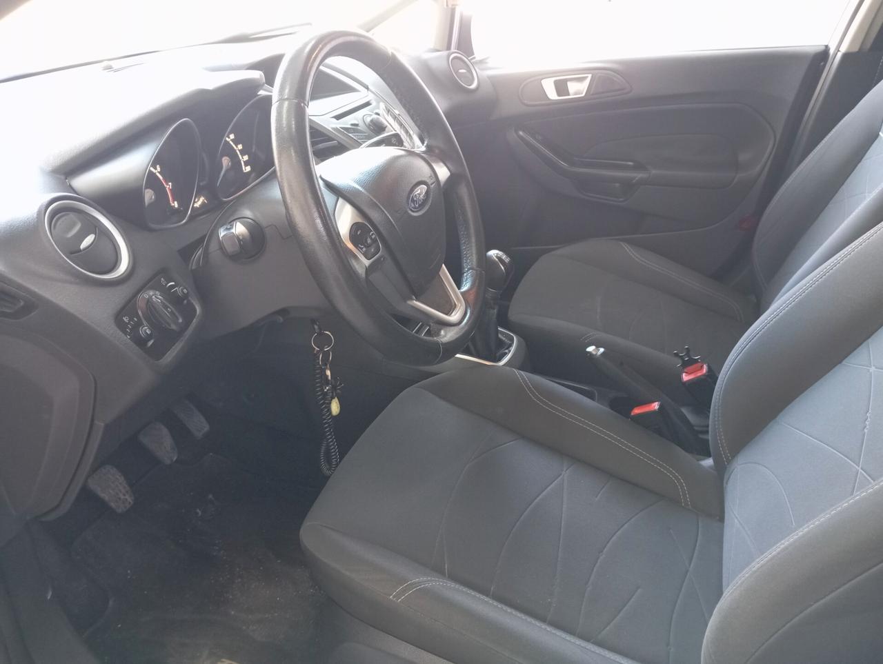 Ford Fiesta 1.4 benz / GPL 2014 CON GARANZIA