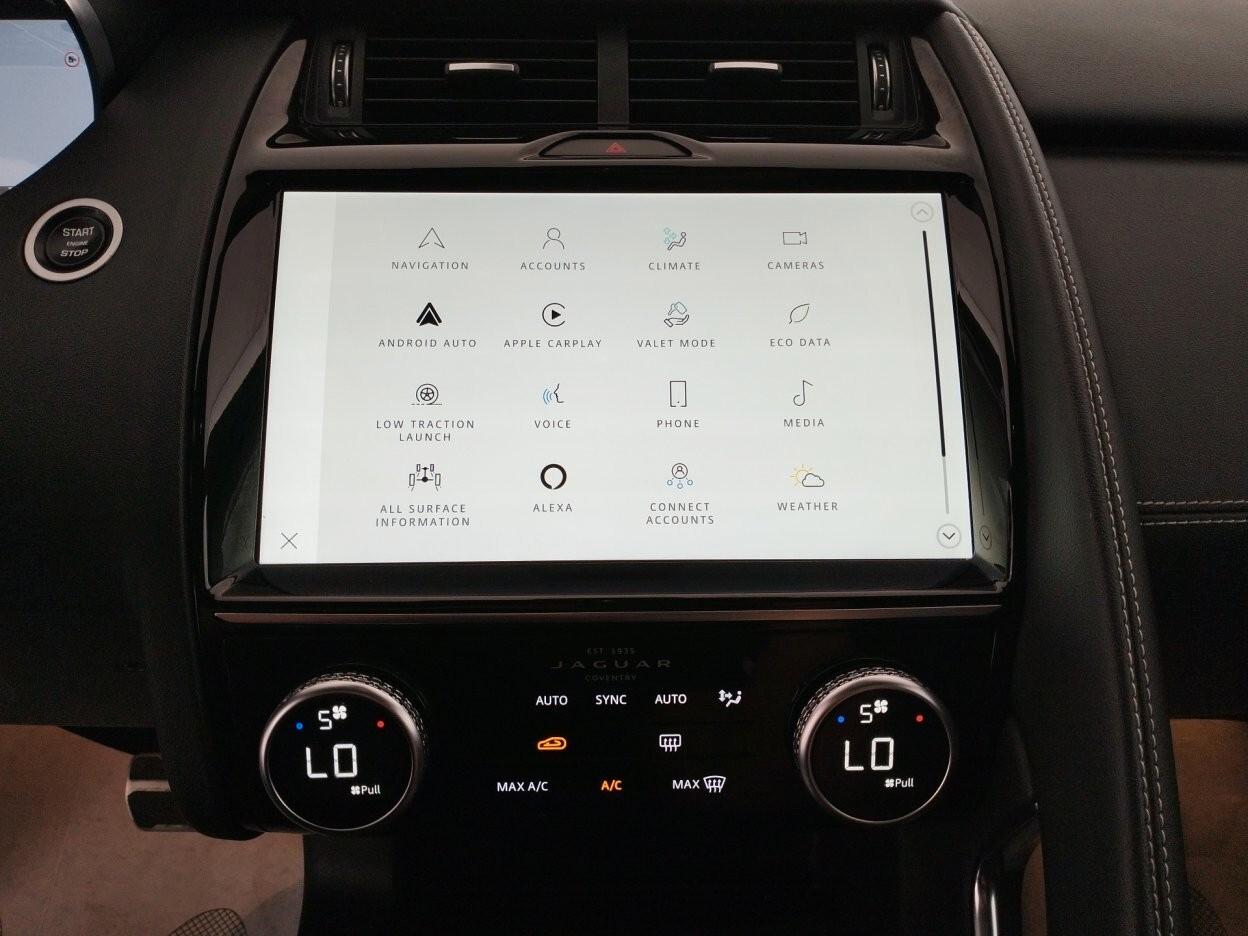 JAGUAR E-PACE 2.0d i4 mhev R-Dynamic SE awd auto