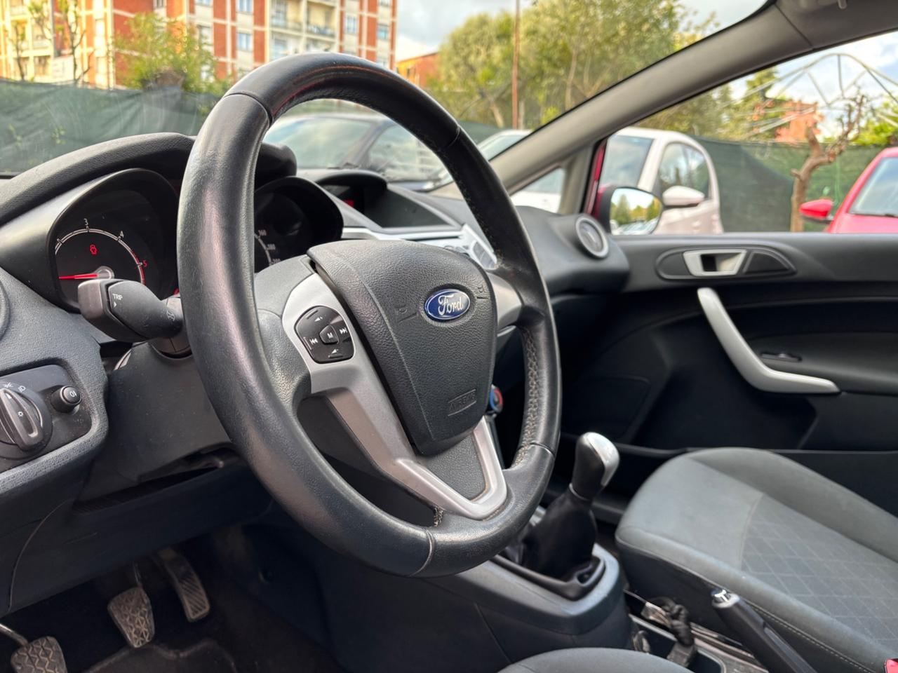 Ford Fiesta 1.4 TDCi 70CV 5 porte Titanium