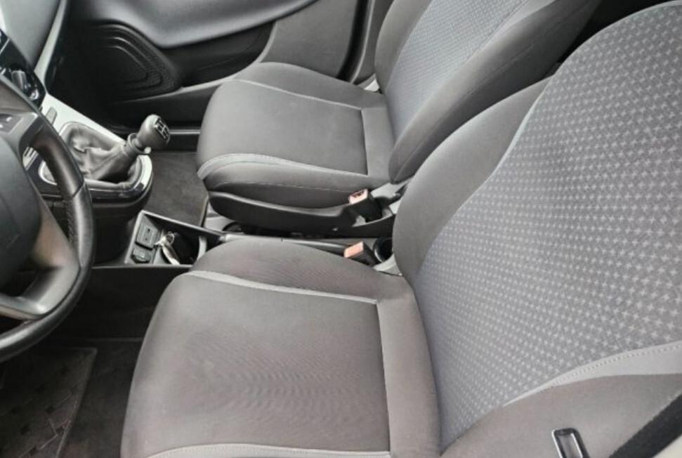 Lancia Ypsilon 1.2 69CV 5P GPL ELEFANTINO