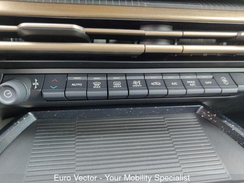 Lancia Ypsilon Ypsilon Hybrid e-DCT