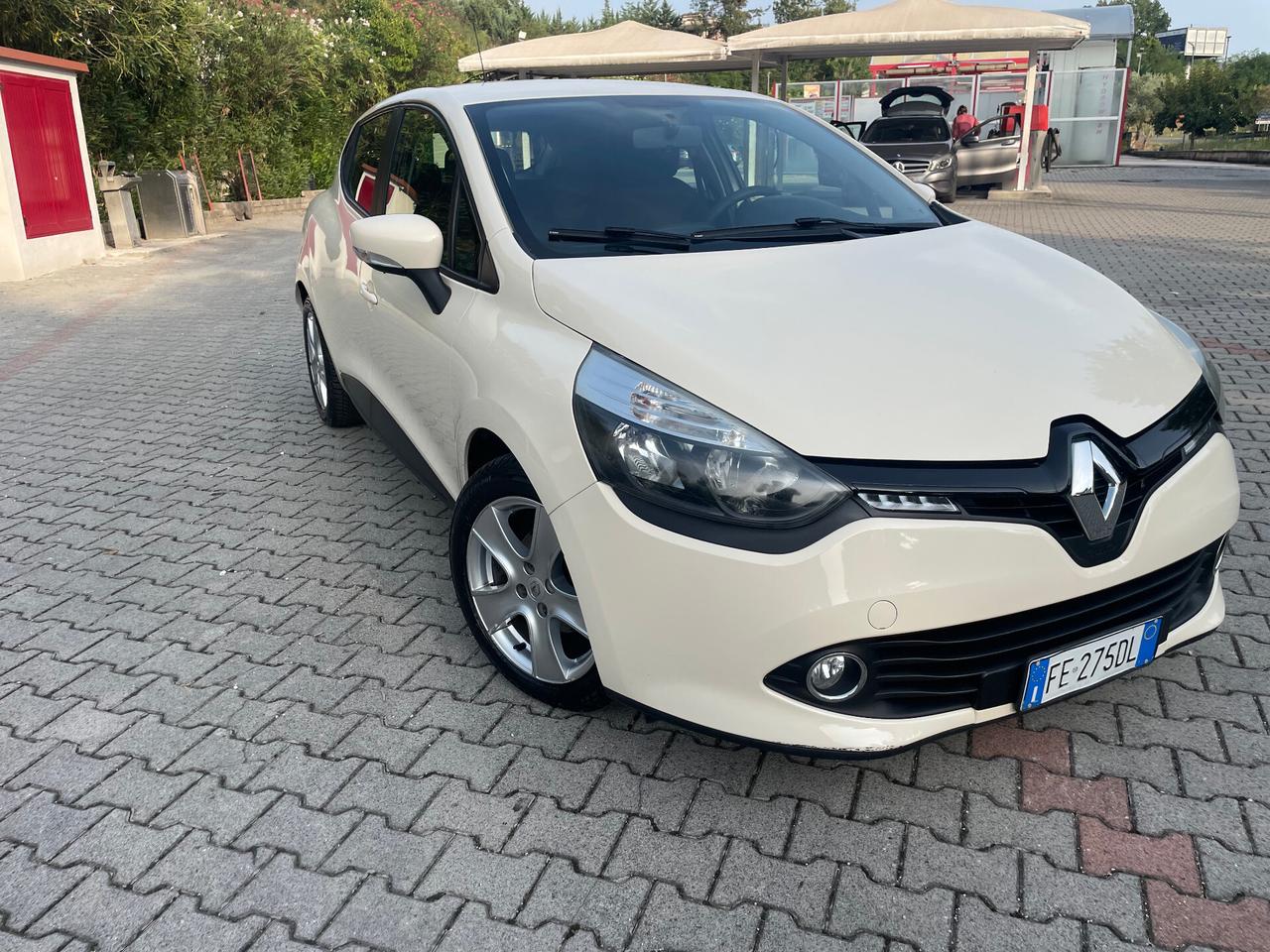 Renault Clio 1.5 DCI DIESEL