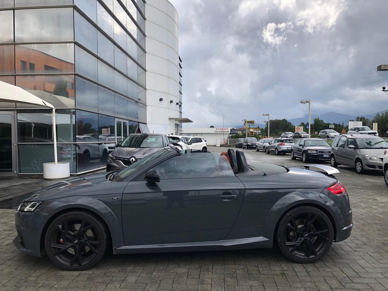 Audi TT TTS Roadster TFSI quattro S tronic 20 anniversary