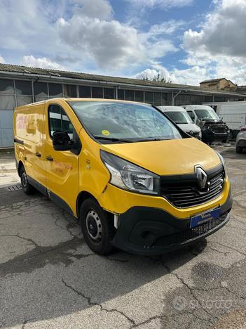 0295 furgone renault trafic 2018