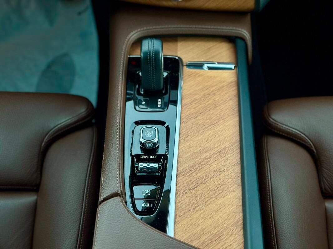 Volvo XC90 2.0 d5 Inscription awd 235cv 7p.ti geartronic my18