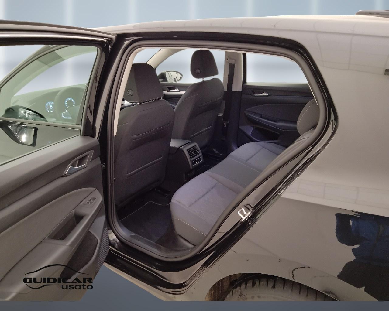 VOLKSWAGEN Golf VIII 2024 - Golf 2.0 tdi Life 115cv