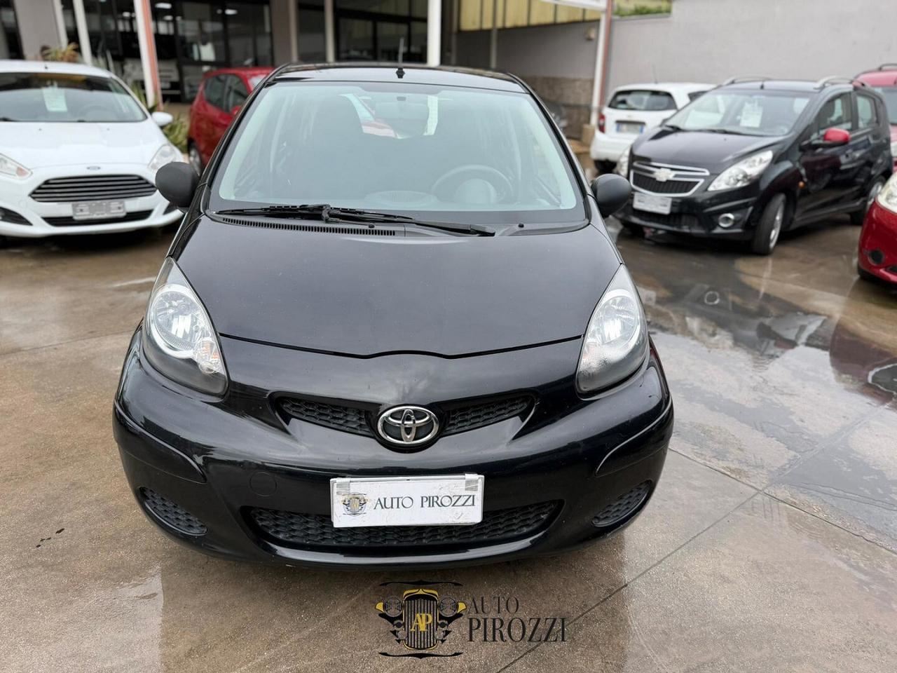 TOYOTA AYGO 1.0 BENZINA 2010 OK NEOPATENTATI