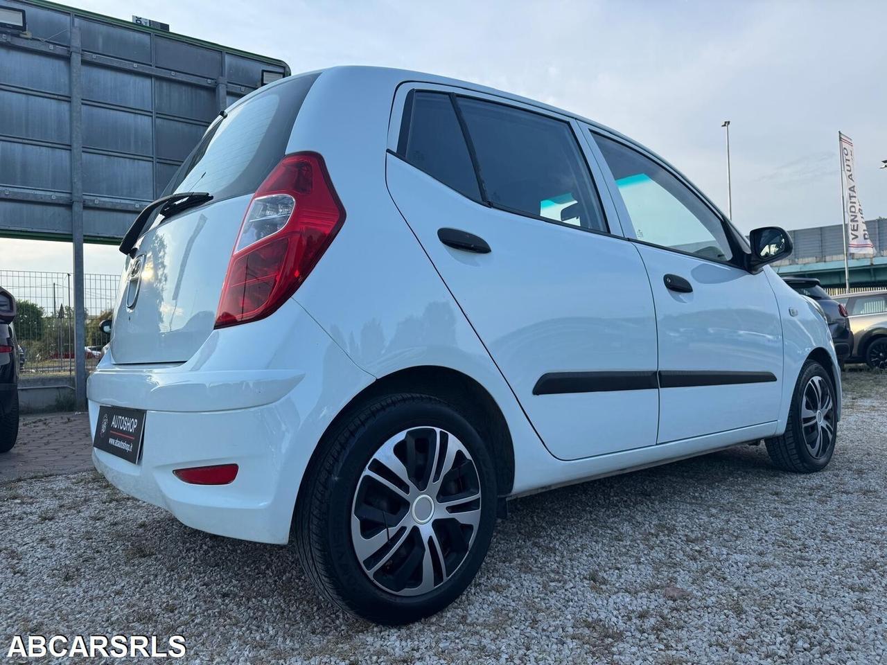 HYUNDAI - i10 - 1.1 12V Classic - NEOPATENTATI - FINANZIABILE