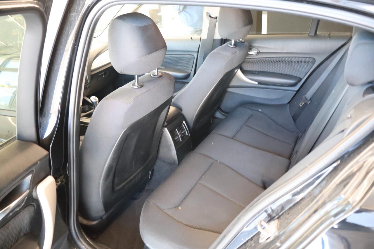 BMW 116d 5p Sport okneopatentati