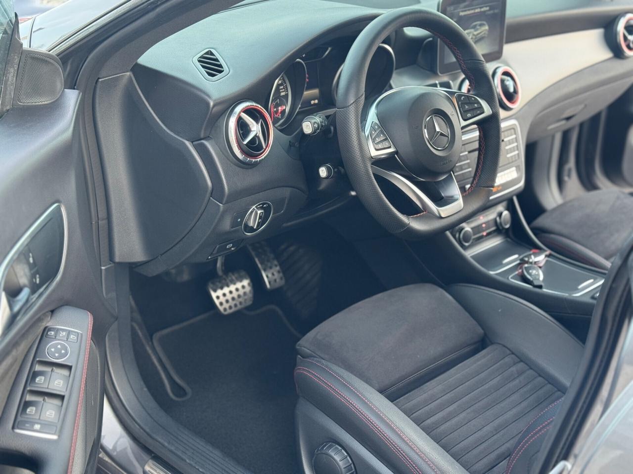 Mercedes-benz CLA 200 Tetto, AMG line !