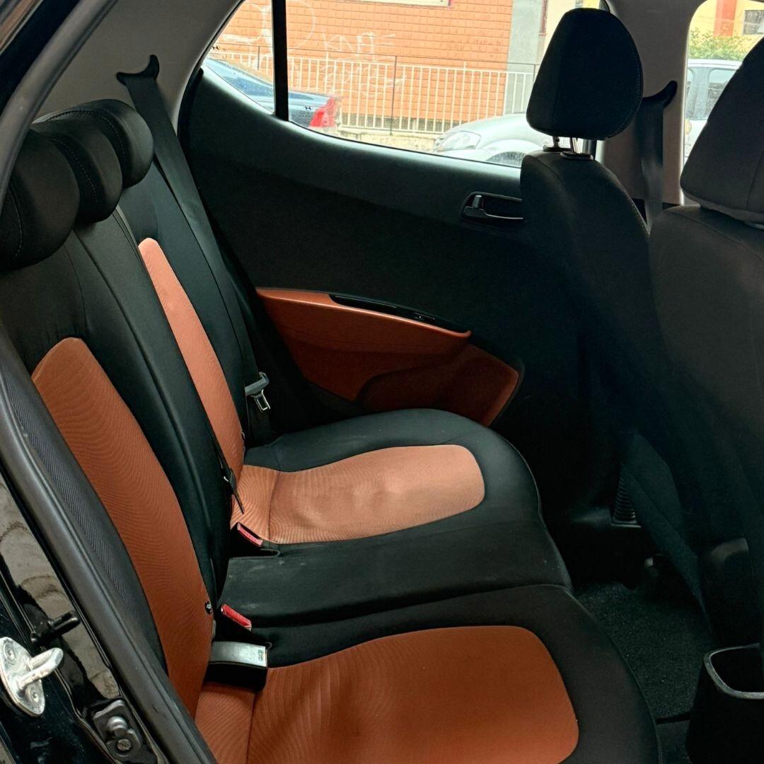 Hyundai i10 **UNICO PROPRIETARIO**