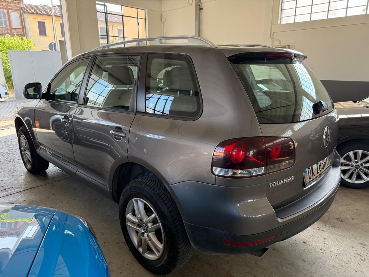 Volkswagen Touareg 2.5 R5 TDI DPF tiptronic