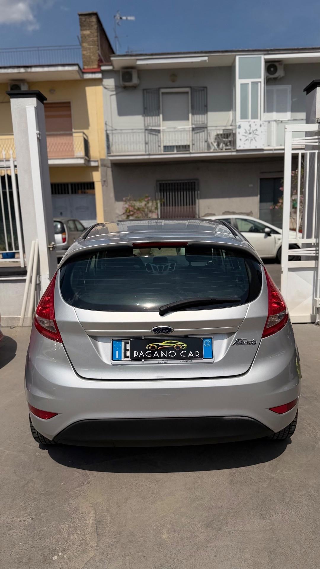 Ford Fiesta 1.4 TDCi 70CV 5 porte Titanium