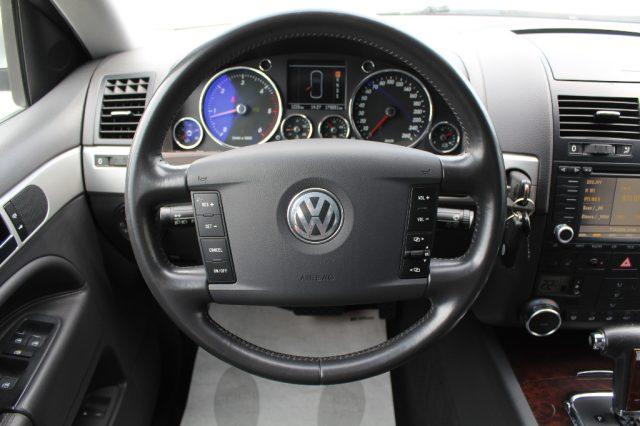 VOLKSWAGEN Touareg 3.0 V6 TDI DPF TIPTRONIC *TAGLIANDATA*